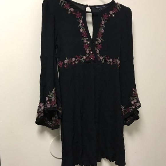 Beautifully Embroidered Black Bell Sleeved Dress! - Picture 1 of 10